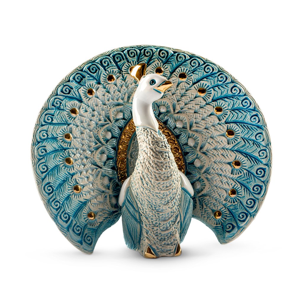 White Peacock Figurine by De Rosa
